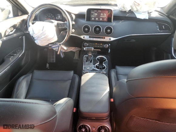 2020 Kia Stinger GT-Line with VIN KNAE15LA7L6086930, listed as a Copart auction lot 89361975 with 43,489 mi miles and Salvage Title. Bid and sale history available at carsss.com. Image 8.