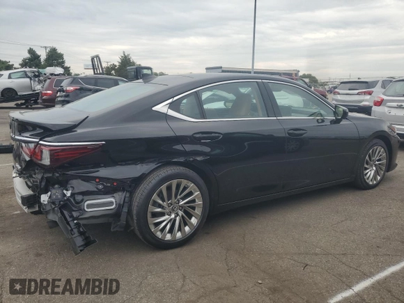 2022 Lexus ES with VIN 58AFZ1B1XNU133154, listed as a Copart auction lot 67235464 with 9,478 mi miles and Salvage Title. Bid and sale history available at carsss.com. Image 3.
