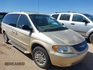 2001 Chrysler Town & Country Limited with VIN 2C8GP64L01R316795, listed as a IAAI auction lot 41756720 with 154,631 mi miles. Bid and sale history available at carsss.com. Image 1.