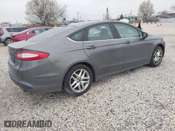 2013 Ford Fusion SE with VIN 3FA6P0HR6DR111205, listed as a IAAI auction lot 42082946 with 204,898 mi miles. Bid and sale history available at carsss.com. Image 4.
