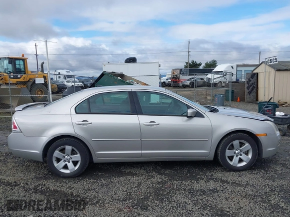 2007 Ford Fusion SE with VIN 3FAHP01167R265057, listed as a IAAI auction lot 41830234 with 193,156 mi miles. Bid and sale history available at carsss.com. Image 13.
