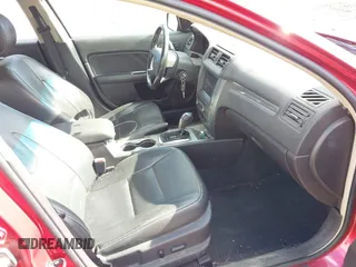 2011 Ford Fusion SPORT with VIN 3FAHP0KC3BR193761, listed as a IAAI auction lot 41747364 with 276,550 mi miles. Bid and sale history available at carsss.com. Image 5.