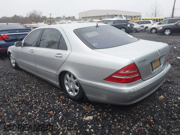 2001 Mercedes-Benz S-Class with VIN WDBNG75JX1A196406, listed as a IAAI auction lot 41682384 with 999,999 mi miles. Bid and sale history available at carsss.com. Image 3.