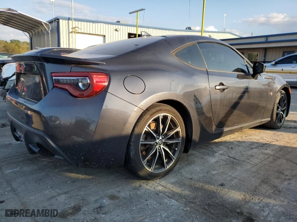 2017 Toyota 86 with VIN JF1ZNAA11H8711313, listed as a Copart auction lot 73001634 with 83,211 mi miles and Clean Title. Bid and sale history available at carsss.com. Image 3.