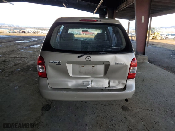 2000 Mazda MPV DX with VIN JM3LW28G8Y0142883, listed as a Copart auction lot 82633154 with 161,196 mi miles and Salvage Title. Bid and sale history available at carsss.com. Image 6.
