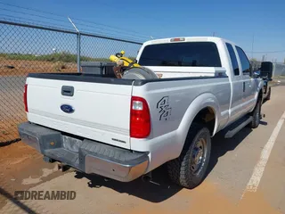 2016 Ford F-250 XLT with VIN 1FT7X2B6XGEB63033, listed as a IAAI auction lot 42593094 with 139,263 mi miles and . Bid and sale history available at DreamBid. Image 4.