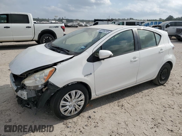 2013 Toyota Prius One z VIN JTDKDTB37D1556098, wystawiony jako Copart lot #53705235 z przebiegiem 121 682 mil mil oraz Szkoda całkowita • Salvage title. Historia ofert i sprzedaży dostępna na DreamBid. Obrazek 1.