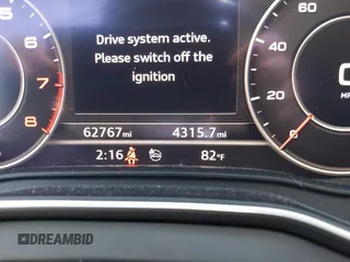 2018 Audi Q5 Premium z VIN WA1ANAFY1J2234527, wystawiony jako IAAI lot #42283442 z przebiegiem 62 767 mil mil oraz . Historia ofert i sprzedaży dostępna na DreamBid. Obrazek 15.