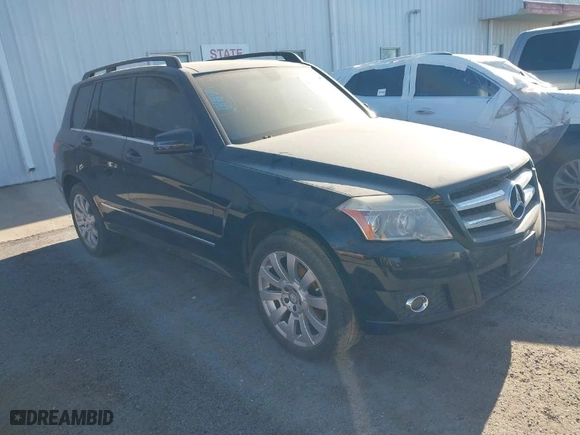 2011 Mercedes-Benz GLK-Class GLK 350 with VIN WDCGG5GB0BF575949, listed as a IAAI auction lot 41852705 with 139,441 mi miles. Bid and sale history available at carsss.com. Image 1.
