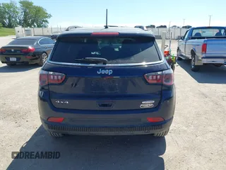 2018 Jeep Compass Latitude с VIN 3C4NJDBB1JT321011, выставлен на аукционе IAAI как лот 42282212 с пробегом 58 402 миль миль и . История ставок и продаж доступна на DreamBid. Изображение 17.