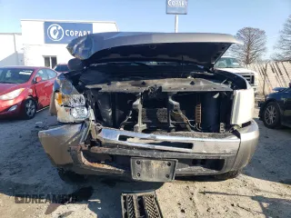 2009 Chevrolet Silverado 1500 LT with VIN 3GCEC23C99G240591, listed as a Copart auction lot 42565905 with 156,403 mi miles and Salvage Title. Bid and sale history available at carsss.com. Image 5.