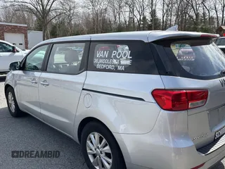 2018 Kia Sedona L with VIN KNDMA5C16J6403396, listed as a Copart auction lot 49833825 with 129,727 mi miles and Clean Title. Bid and sale history available at carsss.com. Image 3.