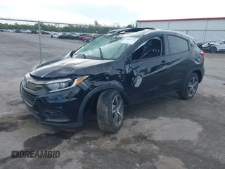 2021 Honda HR-V EX-L with VIN 3CZRU5H74MM703933, listed as a IAAI auction lot 38902324 with 37,921 mi miles. Bid and sale history available at carsss.com. Image 2.