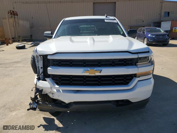 2018 Chevrolet Silverado 1500 Custom with VIN 1GCRCPECXJZ342210, listed as a Copart auction lot 47036095 with 86,084 mi miles and Salvage Title. Bid and sale history available at carsss.com. Image 5.