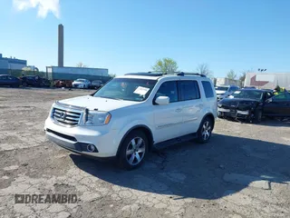 2012 Honda Pilot Touring with VIN 5FNYF4H98CB057659, listed as a IAAI auction lot 41927990 with 140,000 mi miles. Bid and sale history available at carsss.com. Image 6.