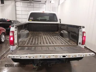 2013 Ford F-250 XLT с VIN 1FTBF2BT2DEB05352, выставлен на аукционе IAAI как лот 42253807 с пробегом 139 382 миль миль и . История ставок и продаж доступна на DreamBid. Изображение 8.