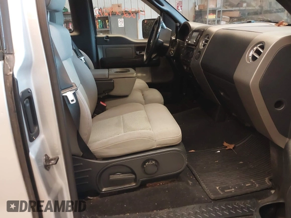 2006 Ford F-150 XLT with VIN 1FTRF04596KB23658, listed as a IAAI auction lot 42229212 with 199,195 mi miles and . Bid and sale history available at DreamBid. Image 5.