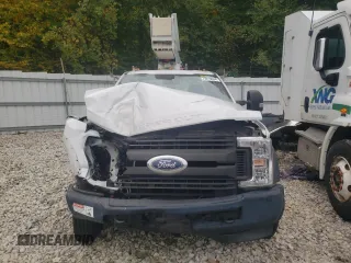 2017 Ford F-550 XL with VIN 1FDUF5GY1HEE85526, listed as a Copart auction lot 72215834 with 90,996 mi miles and Salvage Title. Bid and sale history available at carsss.com. Image 5.