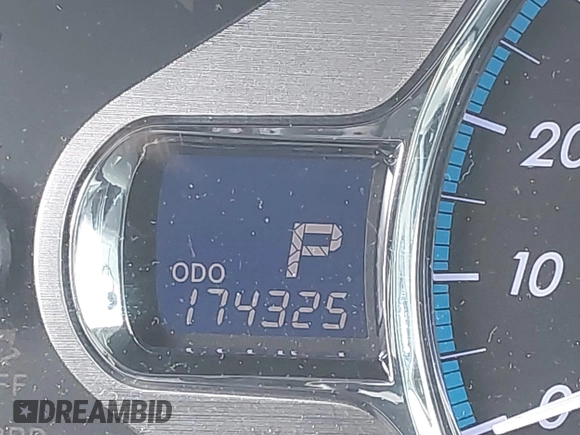 2013 Toyota Sienna XLE AAS with VIN 5TDYK3DC9DS380445, listed as a IAAI auction lot 41308312 with 174,325 mi miles and . Bid and sale history available at DreamBid. Image 15.