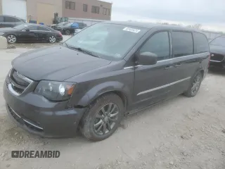 2015 Chrysler Town & Country S with VIN 2C4RC1HG4FR755673, listed as a Copart auction lot 82405424 with 246,989 mi miles and Salvage Title. Bid and sale history available at DreamBid. Image 1.