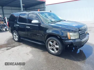 2007 Chevrolet Tahoe LT z VIN 1GNFK13037R333599, wystawiony jako IAAI lot #42249951 z przebiegiem 417 863 mil mil oraz . Historia ofert i sprzedaży dostępna na DreamBid. Obrazek 1.