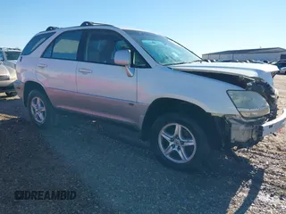 2001 Lexus RX 300 z VIN JTJGF10U910110677, wystawiony jako IAAI lot #41204877 z przebiegiem 238 406 mil mil oraz . Historia ofert i sprzedaży dostępna na DreamBid. Obrazek 1.