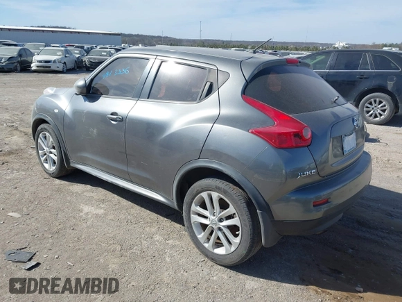 2013 Nissan Juke SV with VIN JN8AF5MR7DT211701, listed as a IAAI auction lot 41813336 with 162,737 mi miles. Bid and sale history available at carsss.com. Image 3.