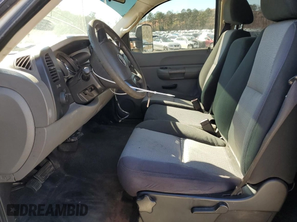 2007 Chevrolet Silverado 3500HD DRW Work Truck with VIN 1GCJC33K57F536458, listed as a Copart auction lot 46265465 with 211,752 mi miles and Salvage Title. Bid and sale history available at DreamBid. Image 7.