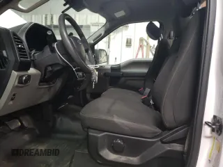 2019 Ford F-150 XL z VIN 1FTMF1C54KKD08521, wystawiony jako Copart lot #83483684 z przebiegiem 119 021 mil mil oraz Szkoda całkowita • Salvage title. Historia ofert i sprzedaży dostępna na DreamBid. Obrazek 7.