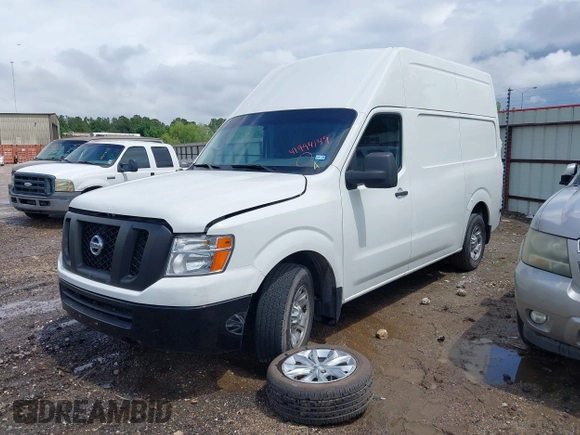 2021 Nissan NV Cargo SV z VIN 1N6BF0LY9MN808457, wystawiony jako IAAI lot #41994149 z przebiegiem 132 571 mil mil oraz . Historia ofert i sprzedaży dostępna na DreamBid. Obrazek 17.