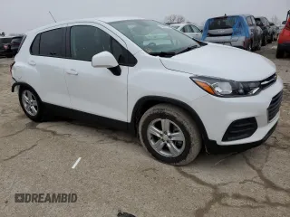 2022 Chevrolet Trax LS with VIN KL7CJNSM6NB549413, listed as a Copart auction lot 45090735 with 15,371 mi miles and Salvage Title. Bid and sale history available at carsss.com. Image 4.