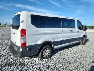 2019 Ford Transit Passenger XL with VIN 1FBZX2ZM4KKA75090, listed as a Copart auction lot 59960275 with 137,417 mi miles and Non repairable. Bid and sale history available at DreamBid. Image 3.