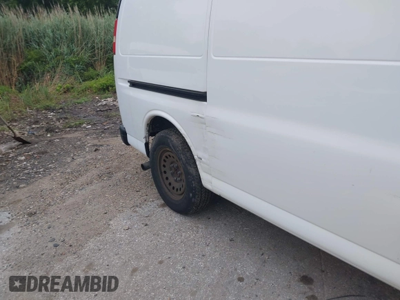 2013 Chevrolet Express Cargo with VIN 1GCSGAFX4D1158758, listed as a IAAI auction lot 42500173 with 235,408 mi miles and . Bid and sale history available at DreamBid. Image 17.