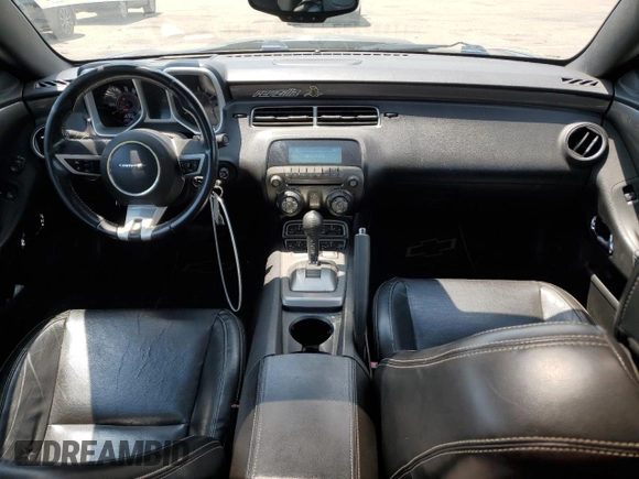 2011 Chevrolet Camaro 2LT z VIN 2G1FC1EDXB9121784, wystawiony jako Copart lot #59096015 z przebiegiem 126 313 mil mil oraz Szkoda całkowita • Salvage title. Historia ofert i sprzedaży dostępna na DreamBid. Obrazek 8.