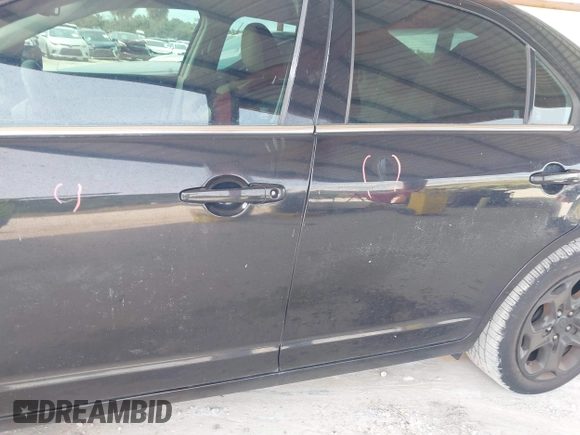 2010 Ford Fusion SE with VIN 3FAHP0HAXAR129141, listed as a IAAI auction lot 42224340 with 101,729 mi miles and . Bid and sale history available at DreamBid. Image 12.