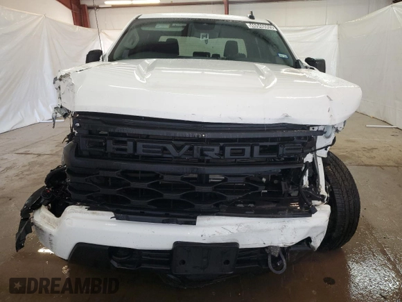 2024 Chevrolet Silverado 1500 Custom with VIN 3GCPABEKXRG318461, listed as a Copart auction lot 46946065 with 13,521 mi miles and Clean Title. Bid and sale history available at DreamBid. Image 5.