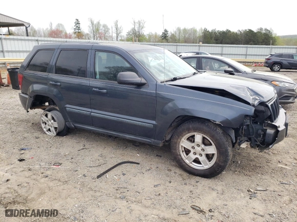 2007 Jeep Grand Cherokee Laredo with VIN 1J8GR48K67C641740, listed as a Copart auction lot 51141045 with 251,833 mi miles and Salvage Title. Bid and sale history available at carsss.com. Image 4.