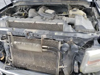 2008 Ford F-250 XL with VIN 1FTSW21528EE45027, listed as a Copart auction lot 43811735 with 157,896 mi miles and Salvage title. Bid and sale history available at DreamBid. Image 11.