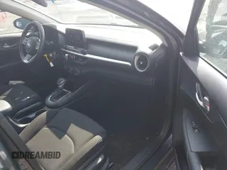 2021 Kia Forte LXS с VIN 3KPF24AD9ME274324, выставлен на аукционе IAAI как лот 42452286 с пробегом 24 577 миль миль и . История ставок и продаж доступна на DreamBid. Изображение 5.