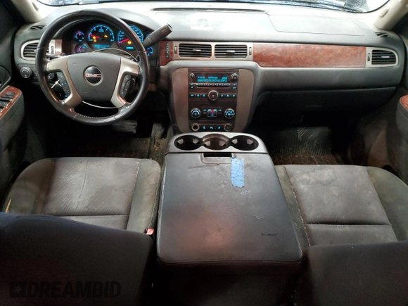 2010 GMC Yukon z VIN 1GKUKAE04AR117639, wystawiony jako Copart lot #82411664 z przebiegiem 313 266 mil mil oraz Szkoda całkowita • Salvage title. Historia ofert i sprzedaży dostępna na DreamBid. Obrazek 8.