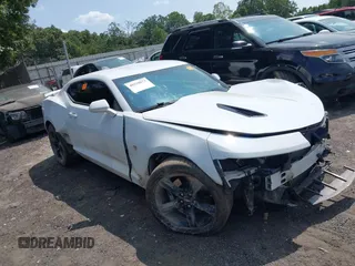 2017 Chevrolet Camaro 2SS with VIN 1G1FH1R75H0179939, listed as a IAAI auction lot 40298873 with 163,152 mi miles. Bid and sale history available at carsss.com. Image 1.