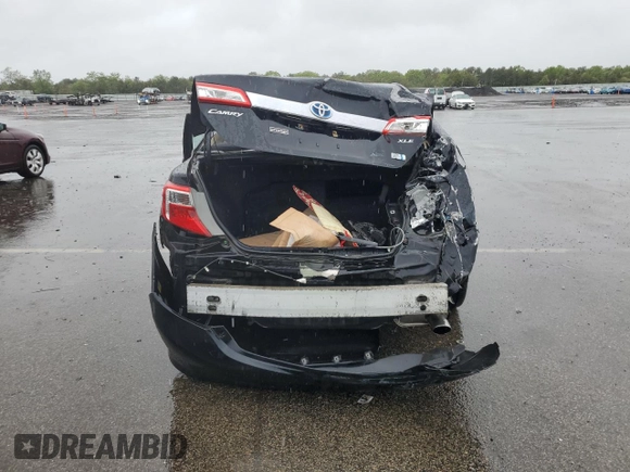 2012 Toyota Camry XLE z VIN 4T1BD1FK8CU001921, wystawiony jako Copart lot #57861715 z przebiegiem Nie podano mil oraz Szkoda całkowita • Salvage title. Historia ofert i sprzedaży dostępna na DreamBid. Obrazek 6.