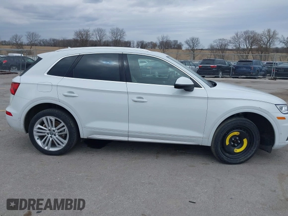2019 Audi Q5 Prestige with VIN WA1CNAFY5K2057135, listed as a IAAI auction lot 41877915 with 142,007 mi miles. Bid and sale history available at carsss.com. Image 14.