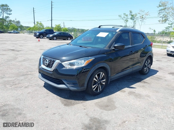 2018 Nissan Kicks SV with VIN 3N1CP5CU6JL533630, listed as a IAAI auction lot 42042097 with 165,299 mi miles. Bid and sale history available at carsss.com. Image 2.