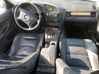 1995 BMW 3 Series 325i with VIN WBACB4328SFM07976, listed as a Copart auction lot 44544775 with 221,191 mi miles and Salvage Title. Bid and sale history available at carsss.com. Image 8.