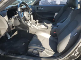 2024 Nissan Z Performance с VIN JN1BZ4BH5RM360916, выставлен на аукционе Copart как лот 45556675 с пробегом 7 004 миль миль и Списание • Salvage title. История ставок и продаж доступна на DreamBid. Изображение 7.