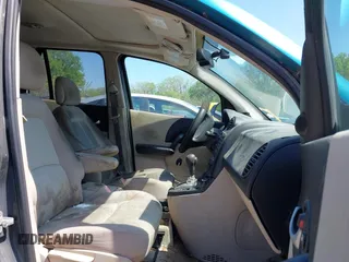 2005 Saturn VUE with VIN 5GZCZ33D35S825348, listed as a IAAI auction lot 42074908 with 141,340 mi miles. Bid and sale history available at carsss.com. Image 5.