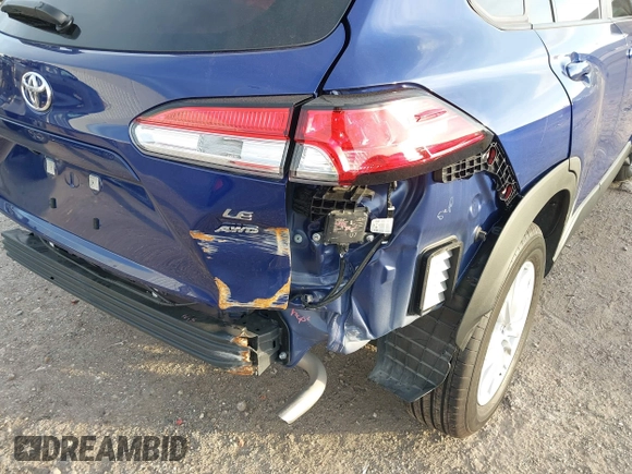2024 Toyota Corolla Cross LE with VIN 7MUBAABG4RV092431, listed as a IAAI auction lot 41012071 with 4,641 mi miles and . Bid and sale history available at DreamBid. Image 20.