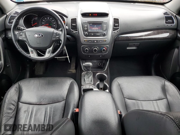 2015 Kia Sorento LX with VIN 5XYKTCA69FG640120, listed as a Copart auction lot 55731635 with 86,399 mi miles and Salvage Title. Bid and sale history available at carsss.com. Image 8.