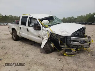 2015 Ford Super Duty F-250 SRW Lariat with VIN 1FT7W2BT8FEC30316, listed as a Copart auction lot 51681345 with 384,631 mi miles and Salvage Title. Bid and sale history available at carsss.com. Image 4.